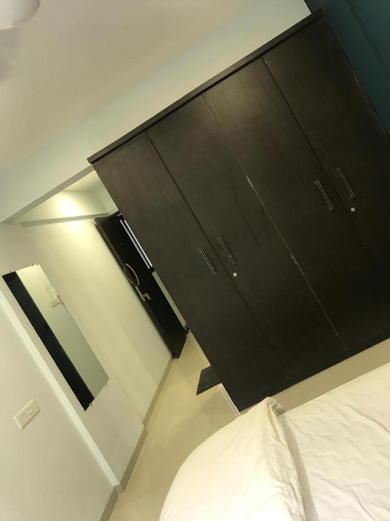 Hooliv 7 Avenues G Block Otel Pune Dış mekan fotoğraf
